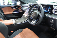 AMG Cクラス C43 ｽﾃｰｼｮﾝﾜｺﾞﾝ 4MATIC AMGﾅｲﾄ&ﾚｰﾀﾞｰｾｰﾌﾃｨPKG　BSG搭載 ｷｰﾚｽｺﾞｰ 茶/黒本革 ﾍﾞﾝﾁﾚｰﾀｰ ﾊﾟﾉﾗﾏSR ﾍｯﾄﾞｱｯﾌﾟD MBUXﾅﾋﾞTV ｽﾏﾎ連携 ﾌﾞﾙﾒｽﾀｰ 360ｶﾒﾗ PTS LEDﾗｲﾄ 自動Rｹﾞｰﾄ AMG専用装備&ﾁｭｰﾆﾝｸﾞ 9AT ﾘｱｱｸｽﾙｽﾃｱ　2年保証