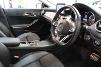 メルセデスベンツ CLAクラス CLA180ｼｭｰﾃｨﾝｸﾞﾌﾞﾚｰｸ AMGｽﾀｲﾙ AMGﾌﾟﾚﾐｱﾑ&ﾚｰﾀﾞｰｾｰﾌﾃｨPKG　後期 ｷｰﾚｽｺﾞｰ ﾚｻﾞｰDINAMICAｼｰﾄ ｼｰﾄﾋｰﾀｰ ﾊﾟﾉﾗﾏSR HDDﾅﾋﾞTV ｽﾏﾎ連携 harman/kardon Bｶﾒﾗ PTS DSRC LEDﾗｲﾄ 自動Rｹﾞｰﾄ AMGｴｱﾛ&18AW 7AT 希少色ﾏｳﾝﾃﾝｸﾞﾚｰ　2年保証