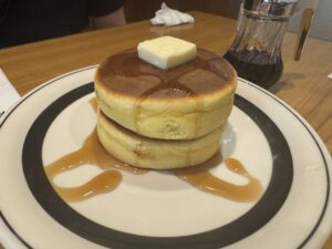パンケーキじゃない！ホットケーキ^ – ^