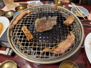 焼肉^ – ^