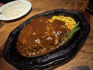 ハンバーグ^ – ^