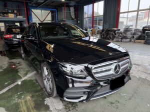 ■２０１８ｙ Ｅ２２０ｄ ワゴン アバンギャルド スポーツ 本革仕様＆レーダーセーフティパッケージ 黒
